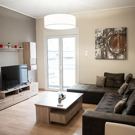 Spacious Renovated Flat 10Min To Metro Station Athens Exterior photo