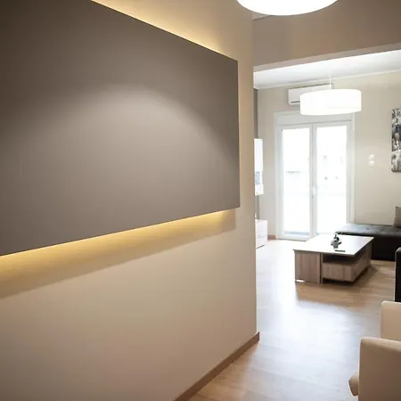 Spacious Renovated Flat 10Min To Metro Station Athens Exterior photo